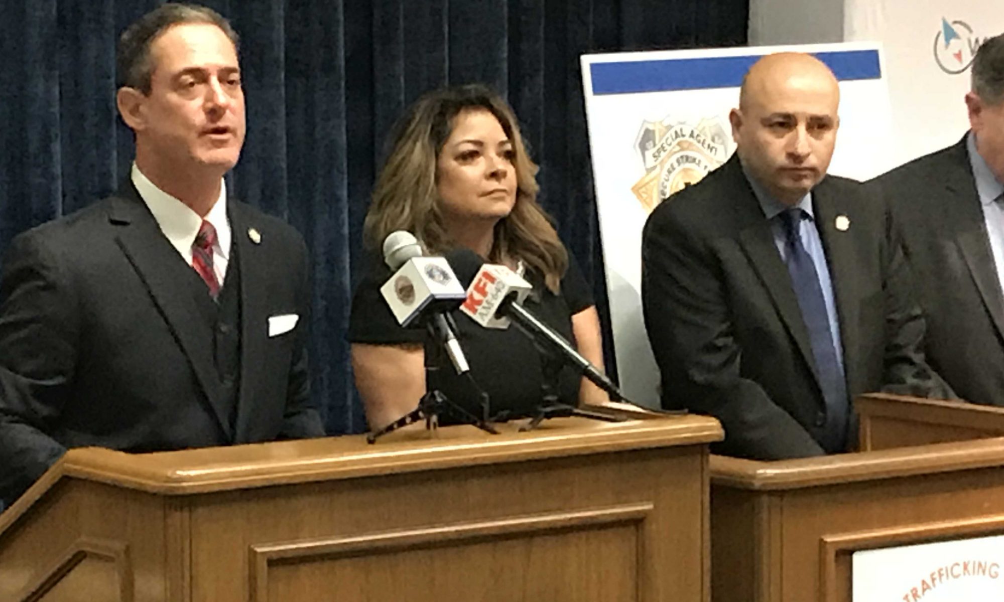 spitzer_anaheim_presser