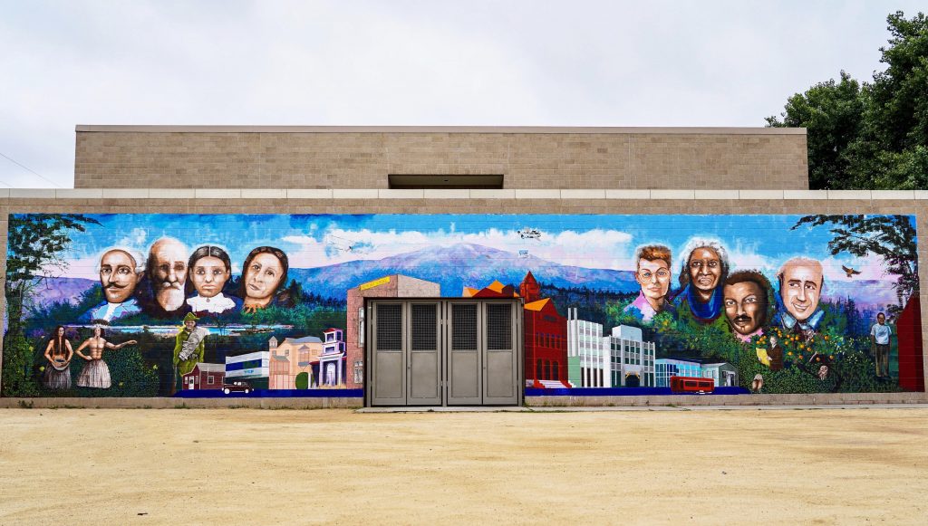 Heritage Museum’s New ‘Siempre Santa Ana’ Mural Celebrates City’s